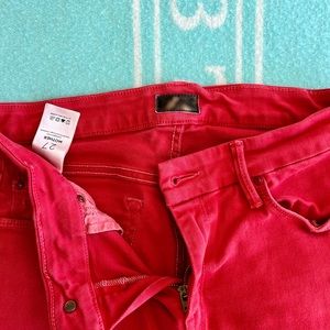 MOTHER The Looker Ankle Fray Jeans in Cayenne Red
Size 27